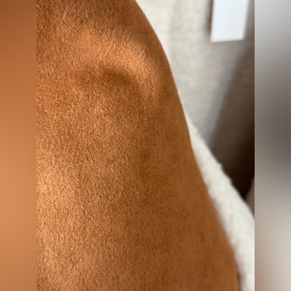 Central Park West Alwyn Vest in Cognac size Large NWT - Picture 6 of 15